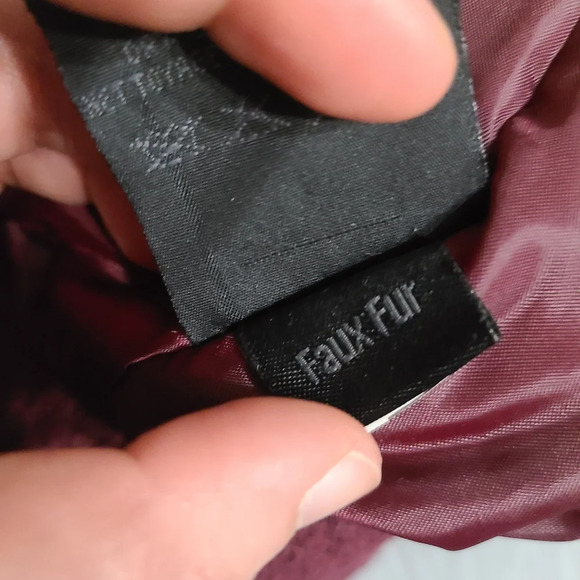 Madden Girl Women's Hooded Toogle Coat with Faux Fur Trim Size 3X Merlot NWT - Picture 9 of 13